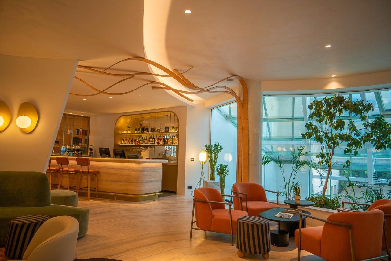 Maison Sofia - Mgallery Bagian luar foto The bar at the hotel