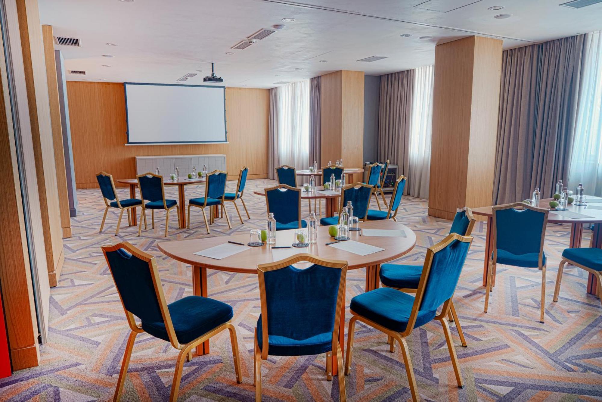Maison Sofia - Mgallery Bagian luar foto Meeting room