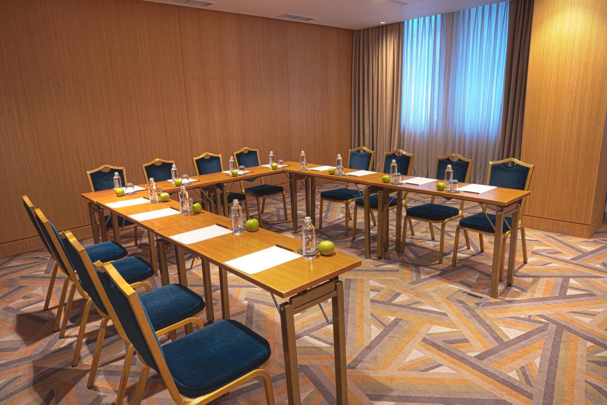 Maison Sofia - Mgallery Bagian luar foto Meeting room